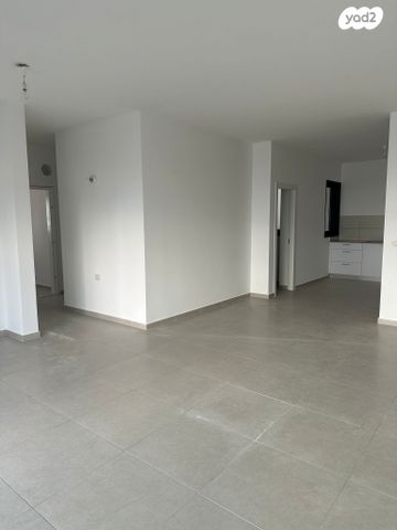 דירה, הרב שלום שבזי 233, פסגות אפק, ראש העין