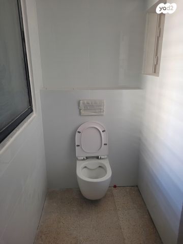 דירה, שפינוזה 16, אברמוביץ', ראשון לציון