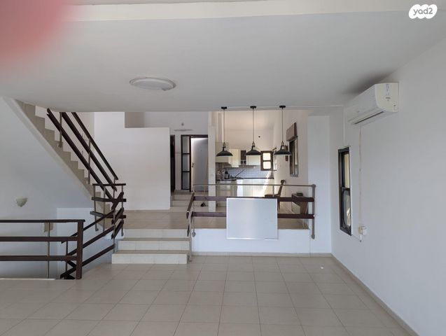 דו משפחתי, שארית הפליטה 73, הוד הכרמל, דניה, חיפה