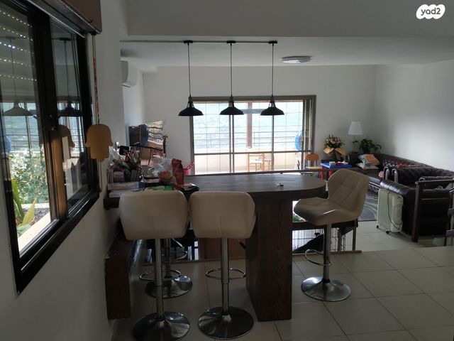 דו משפחתי, שארית הפליטה 73, הוד הכרמל, דניה, חיפה