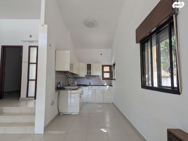 דו משפחתי, שארית הפליטה 73, הוד הכרמל, דניה, חיפה