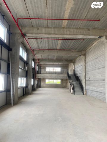 מחסנים, בעלי המלאכה 1, אזור תעשיה, בית הסוהר המרכזי, רמלה