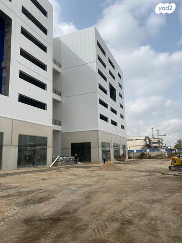 בעלי המלאכה 1