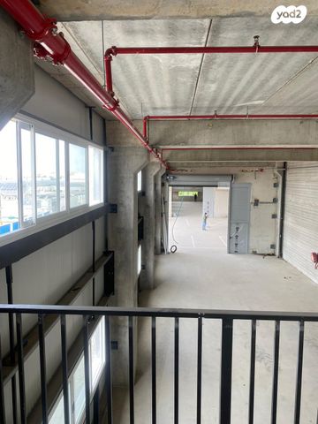 מחסנים, בעלי המלאכה 1, אזור תעשיה, בית הסוהר המרכזי, רמלה