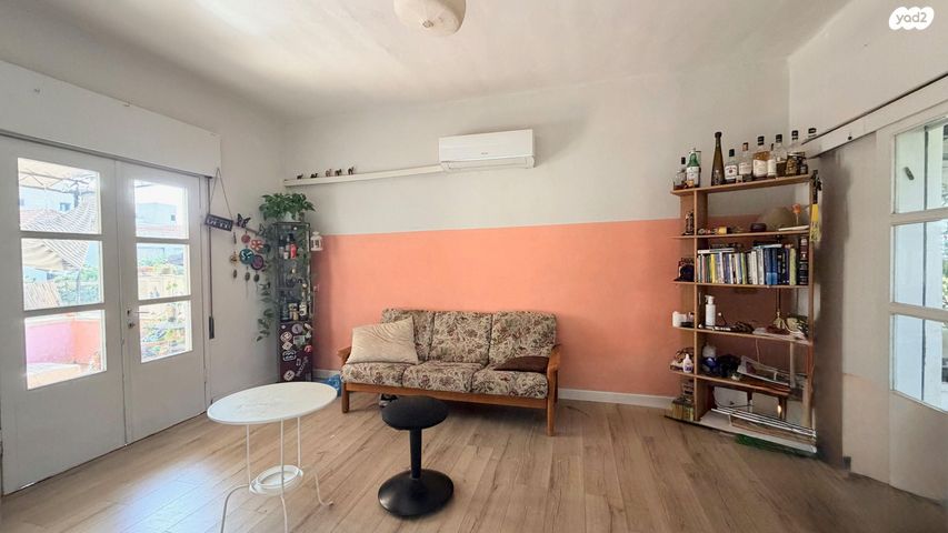 בית פרטי/ קוטג', הפרטיזנים 9, גבעת נוף, נס ציונה