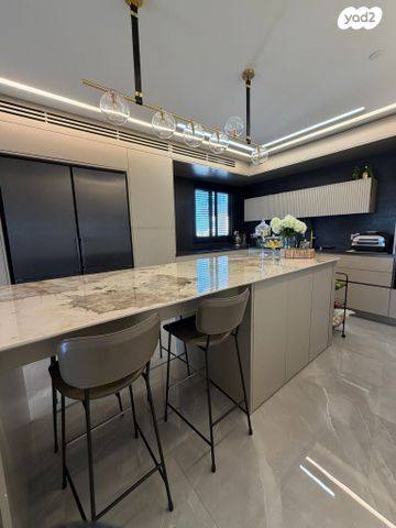 דירה, עוזי נרקיס, קרית רבין, חולון