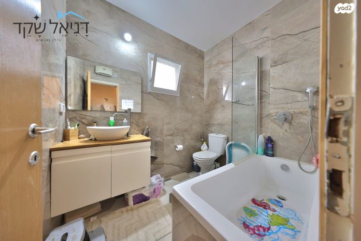 דו משפחתי, צבי הרר 15, גבעת רם, קרית אתא