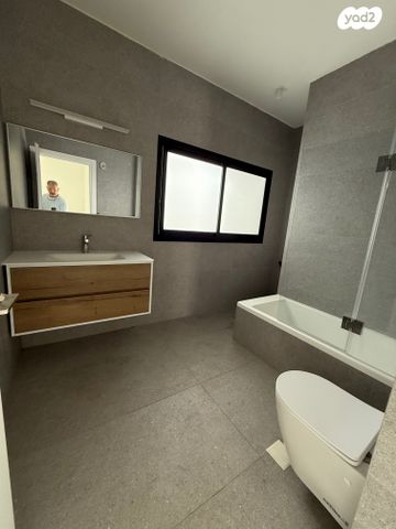 גג/ פנטהאוז, מרכז, כפר סבא