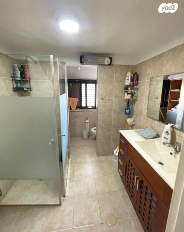 בית פרטי/ קוטג', קרית עקרון