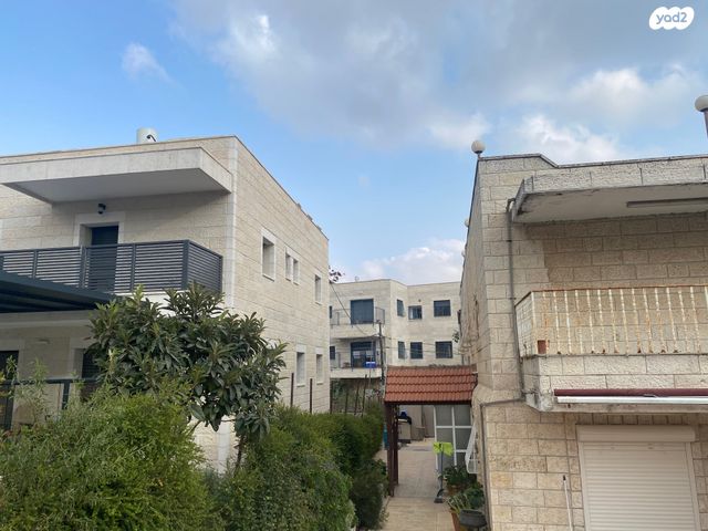 גג/ פנטהאוז, יוסי בן יועזר, קטמונים, ירושלים