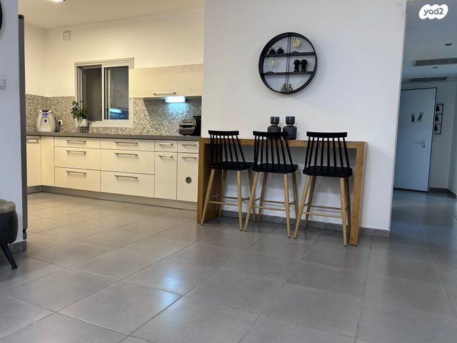 דירה, שדרות ששת הימים, מרכז, כפר סבא