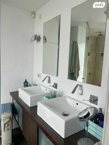 דירה, הגדוד העברי, קטמון הישנה, ירושלים