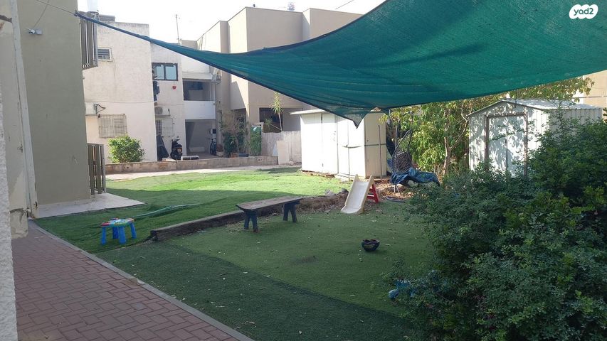 דירת גן, שדרות ישראל גורי, קרית שלום, תל אביב יפו