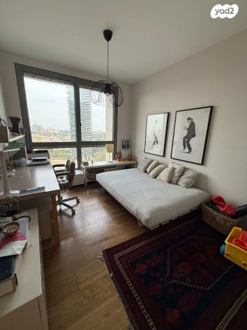 דירה, ניסים אלוני, תל אביב יפו