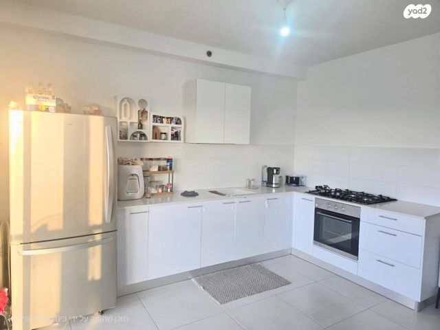 דירה, שמעון פרס, מורשת, מודיעין מכבים רעות