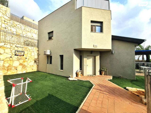 בית פרטי/ קוטג', נעלה