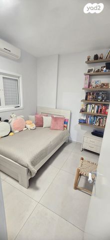 דירה, שדרות בר אילן 18, דרום מערב ותיק, בת ים