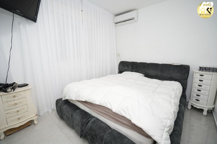 דירה, המסילה, פרדס חנה כרכור