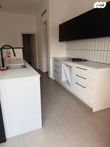 דירת גן, ספיר, כפר סבא