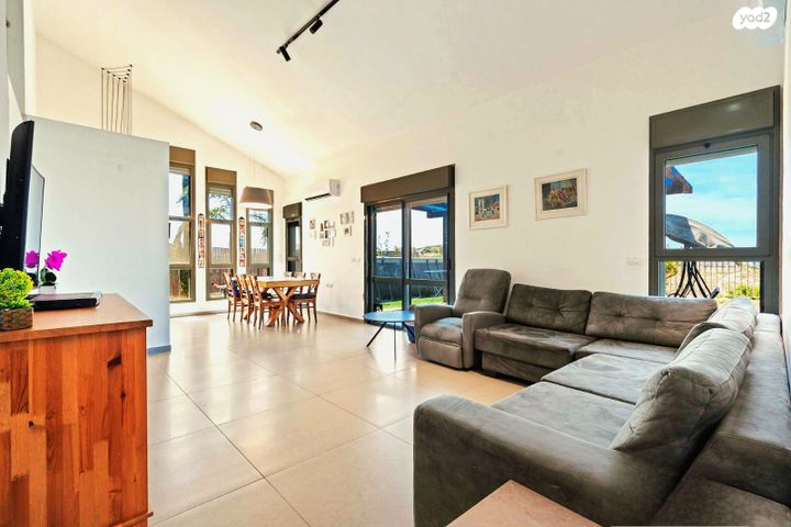 בית פרטי/ קוטג', נעלה