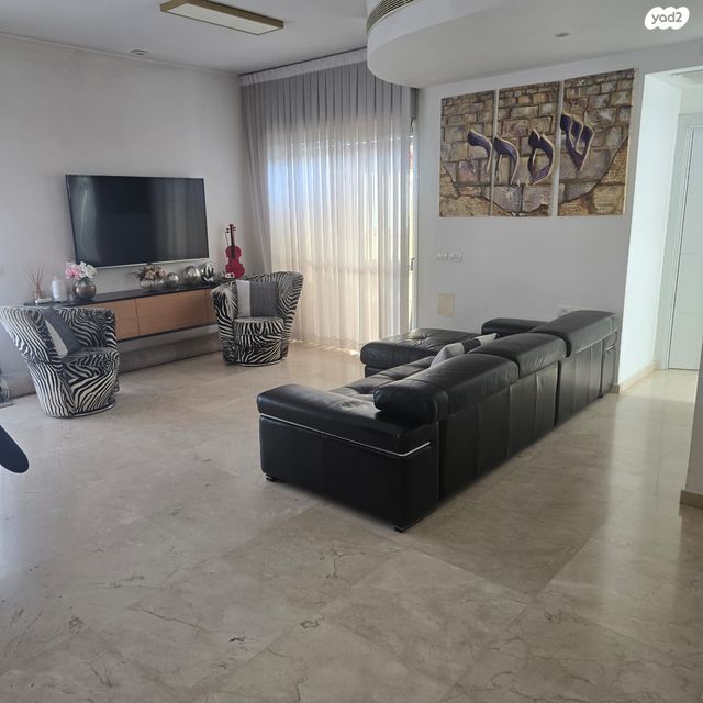 גג/ פנטהאוז, ברודצקי אשר 10, מרכז העיר דרום, נתניה