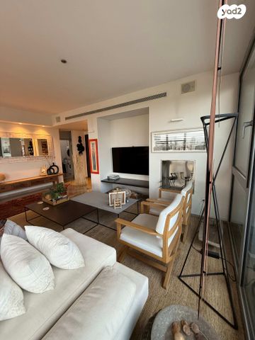 דירה, ניסים אלוני, תל אביב יפו