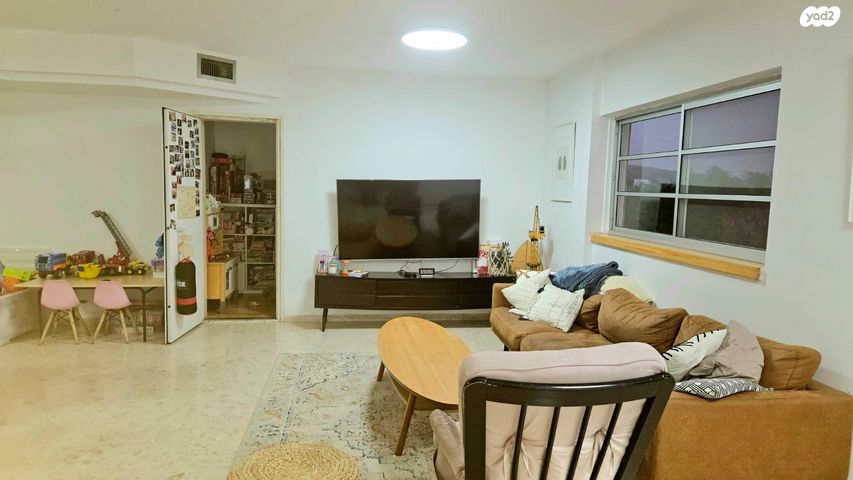 דירה, סביון, הפרחים, מודיעין מכבים רעות