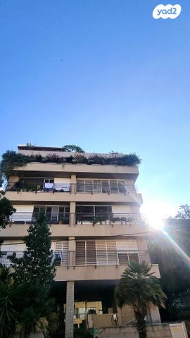 דירה, רעננה