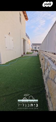 דו משפחתי, עץ השדה, אדמית / יערית, שלומי