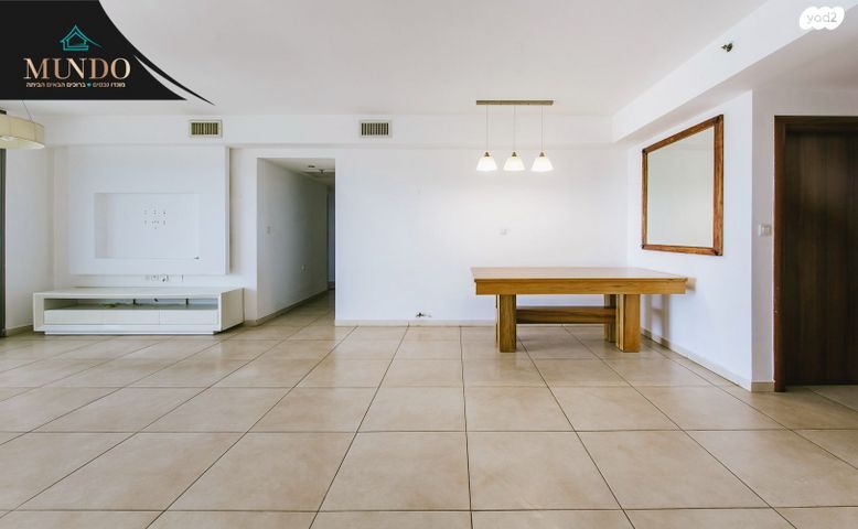 דירה, שדרות האלונים, באר יעקב