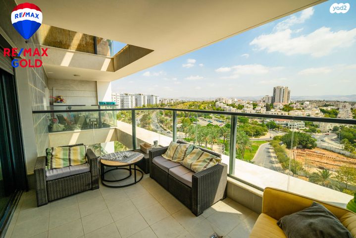 דירה, יגאל ידין 3, המגינים, מודיעין מכבים רעות