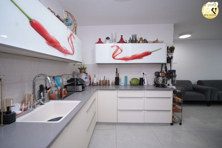 דירה, המסילה, פרדס חנה כרכור