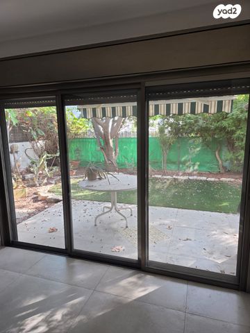 בית פרטי/ קוטג', האלוף עוזי נרקיס, גני צהלה, רמות צהלה, תל אביב יפו