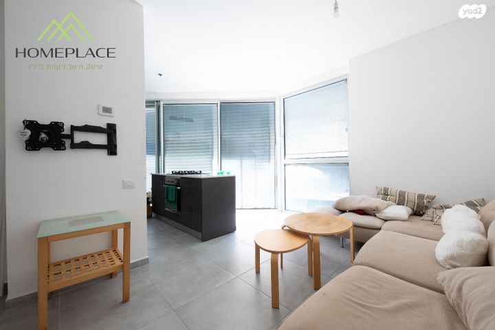 דירה, גרציאני יצחק, גני שרונה, קרית הממשלה, תל אביב יפו