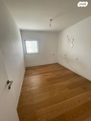 דירה, יוסף פעמוני, בבלי, תל אביב יפו