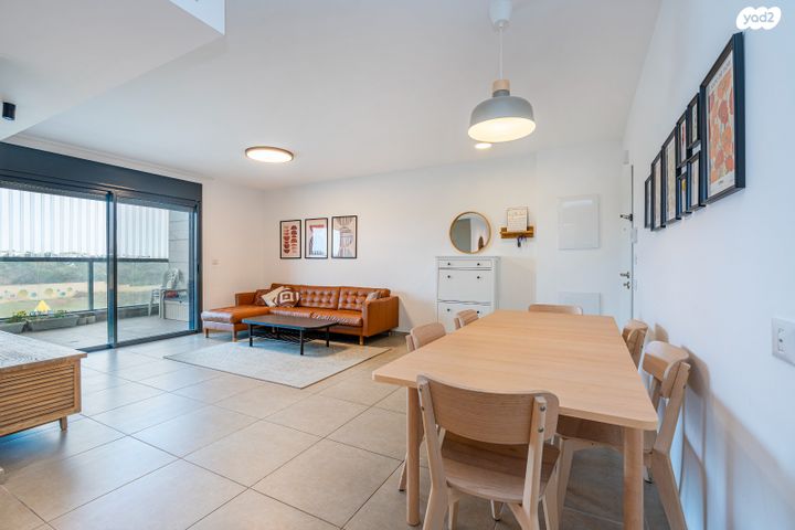 דירה, אור עקיבא