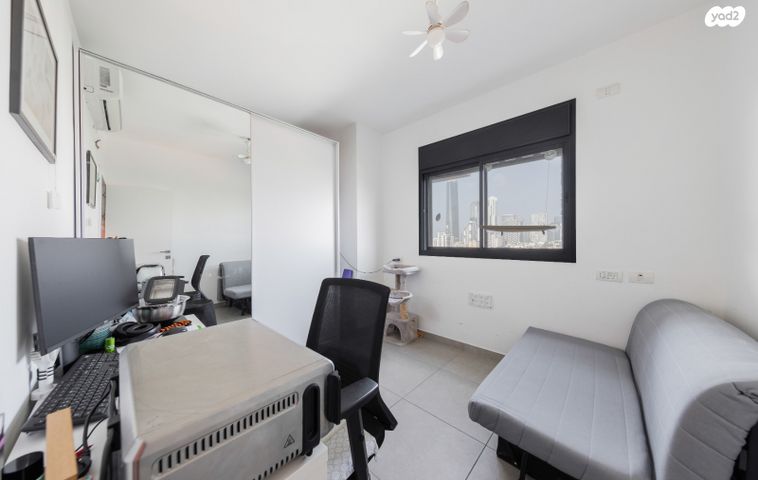 דירה, ישראל טייבר, גבעת הרמבם, גבעתיים