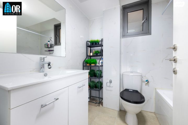 דירה, ש"י עגנון, נאות שמיר, יבנה