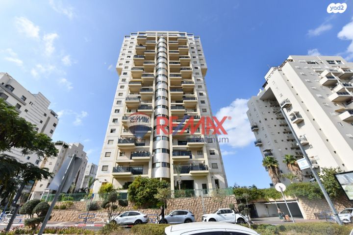 דירה, שדרות מנחם בגין, רמת הדר, גבעת שמואל