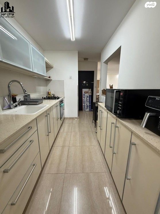 דירה, דרך ההגנה 132, נווה ברבור, כפר שלם מערב, תל אביב יפו