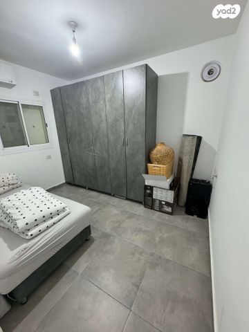 דירה, הרב אבא אבוחצירה, שדרות בפארק, שדרות