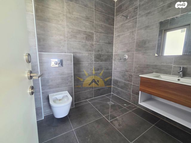 דירה, בורוכוב, צפון מערב מרכז העיר, נתניה