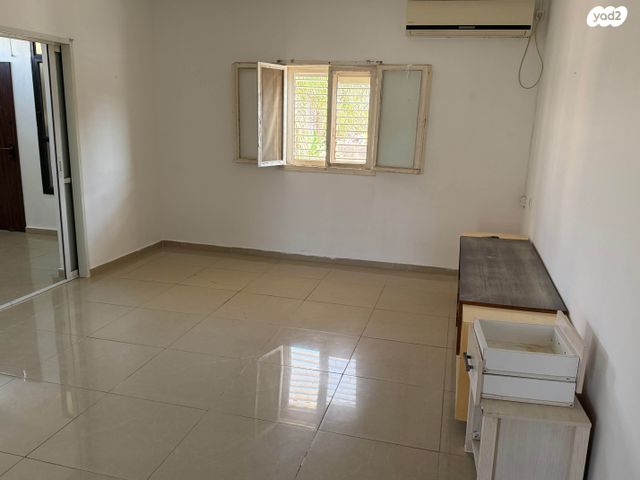 דירה, צה"ל, נווה עמל, הרצליה