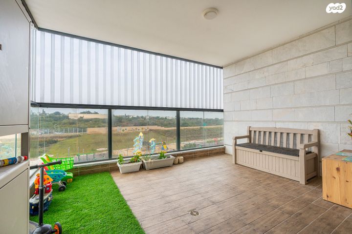 דירה, אור עקיבא