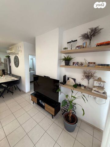 דירה, שמחה הולצברג 16, רמלה