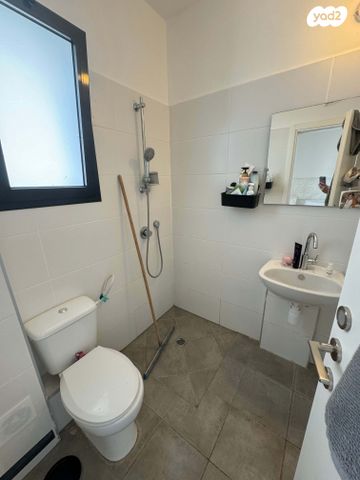 דירה, הרב אבא אבוחצירה, שדרות בפארק, שדרות