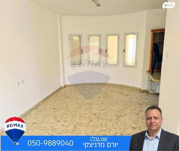 דו משפחתי, בית שאן