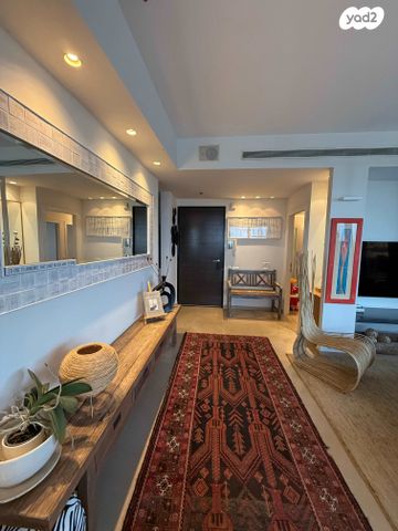 דירה, ניסים אלוני, תל אביב יפו