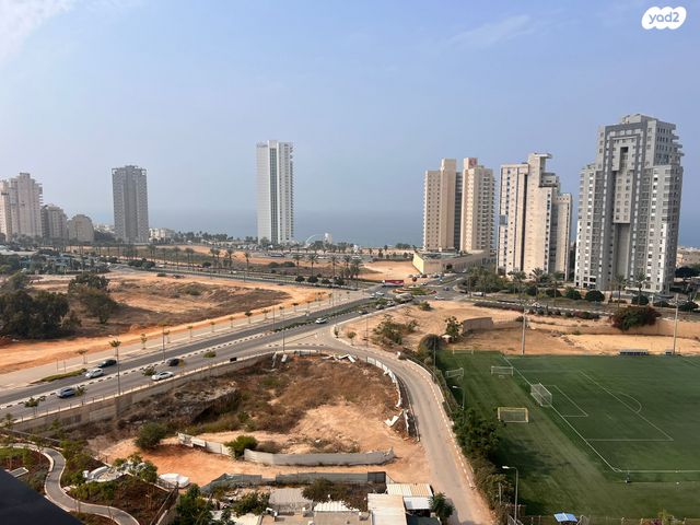 אמנון ליפקין שחק 