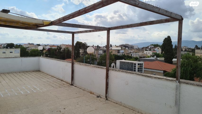 גג/ פנטהאוז, הגדוד העברי, קרית חיים מזרחית, חיפה